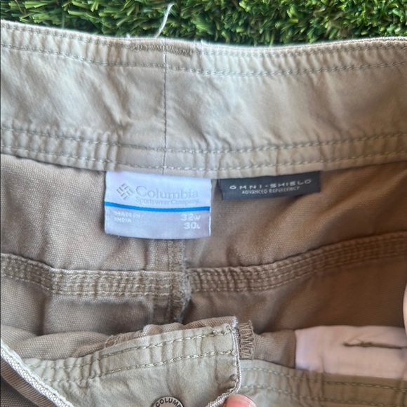 Columbia Mens Cargo Utility Pants Size 32W and 30L - Picture 3 of 8